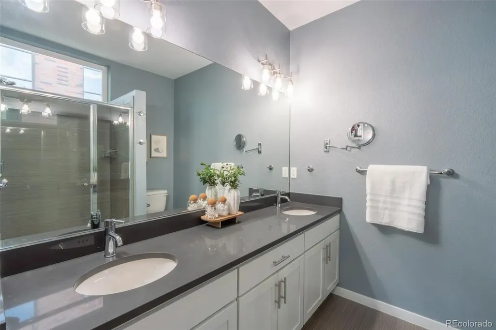 3425 Larimer Street Denver CO 80205