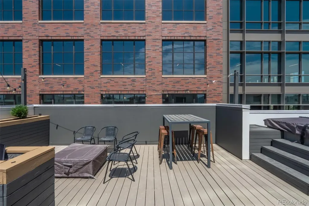 3425 Larimer Street Denver CO 80205