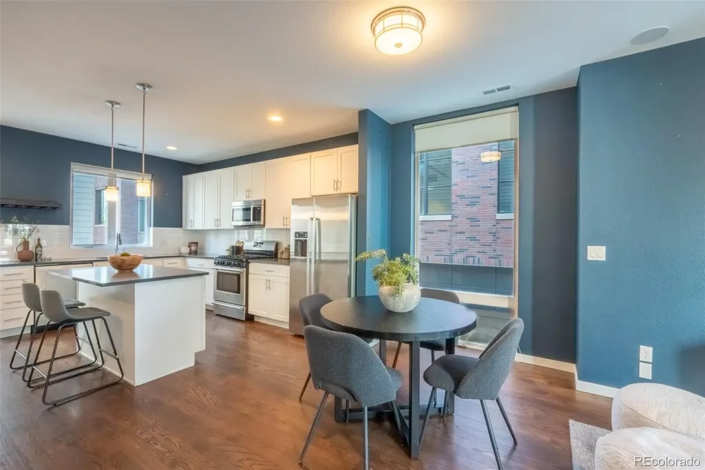 3425 Larimer Street Denver CO 80205