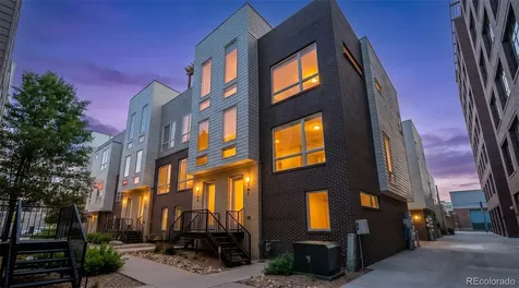 3425 Larimer Street Denver CO 80205