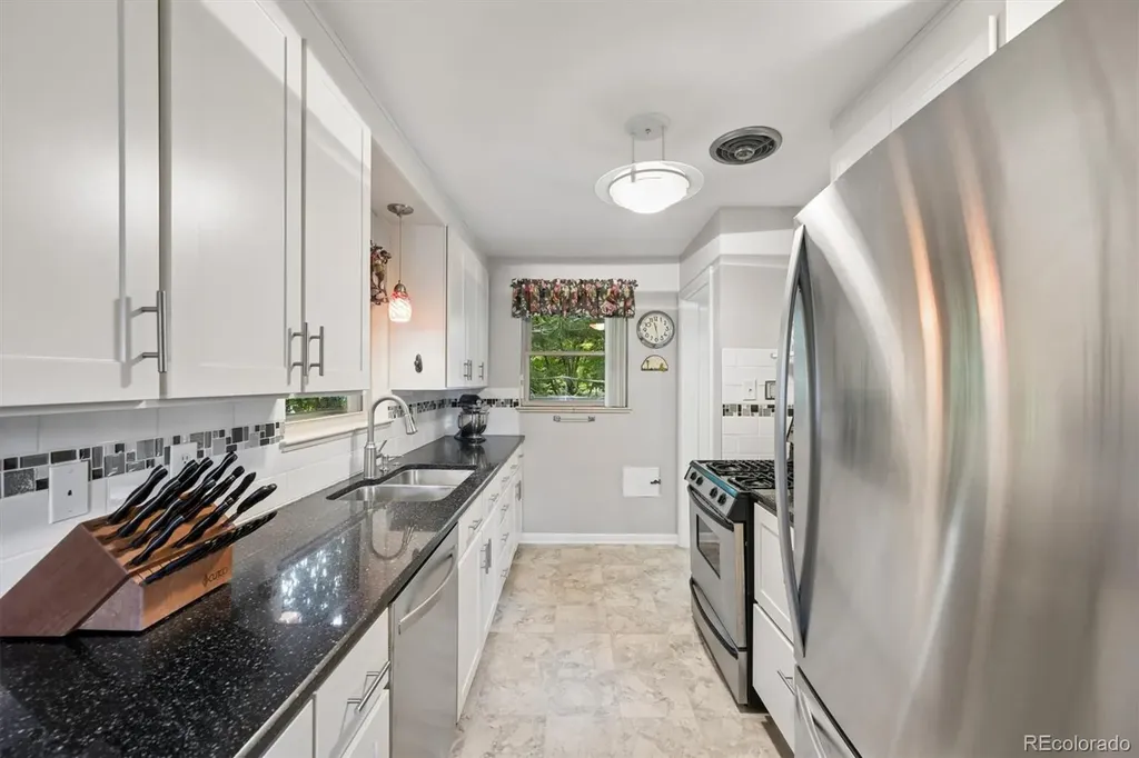 2835 Dahlia Street Denver CO 80207