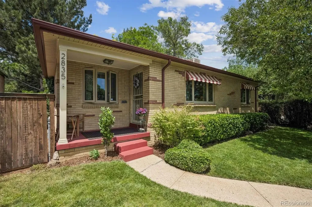 2835 Dahlia Street Denver CO 80207