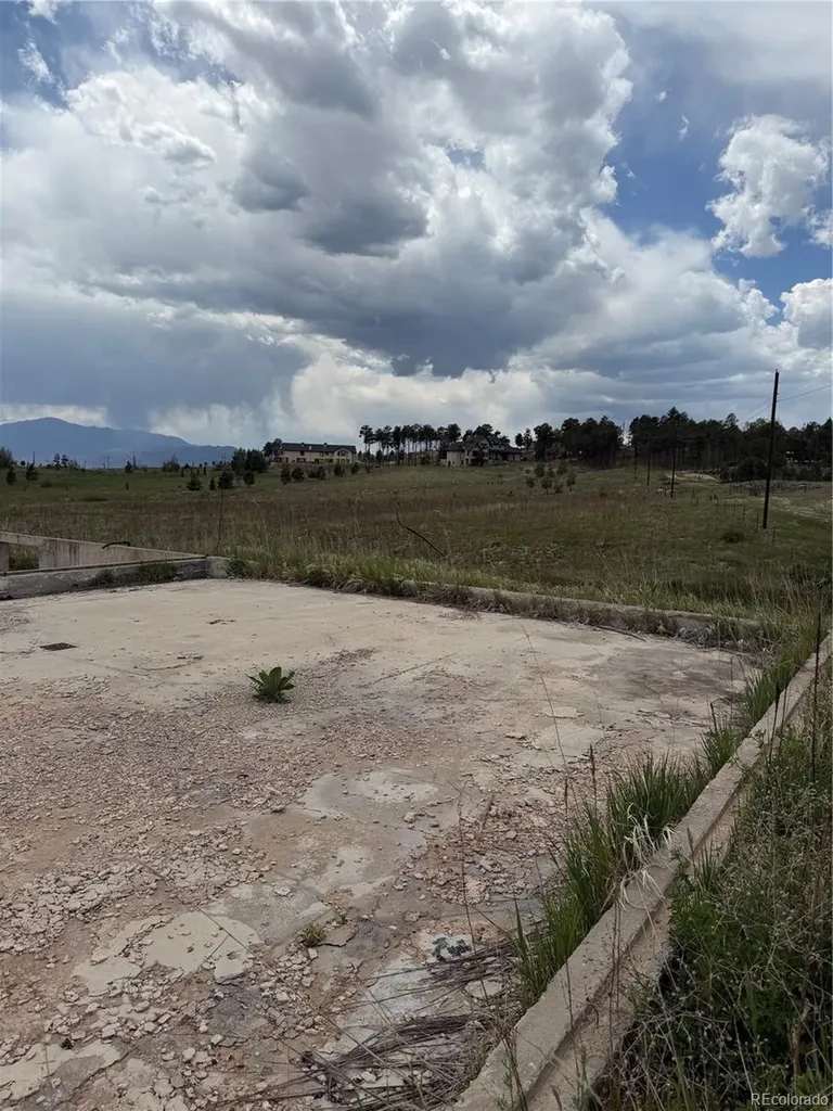 13810 Wildoak Drive Colorado Springs CO 80908