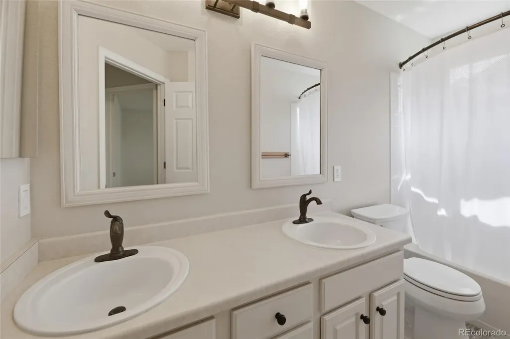 17798 E Ida Avenue Centennial CO 80015