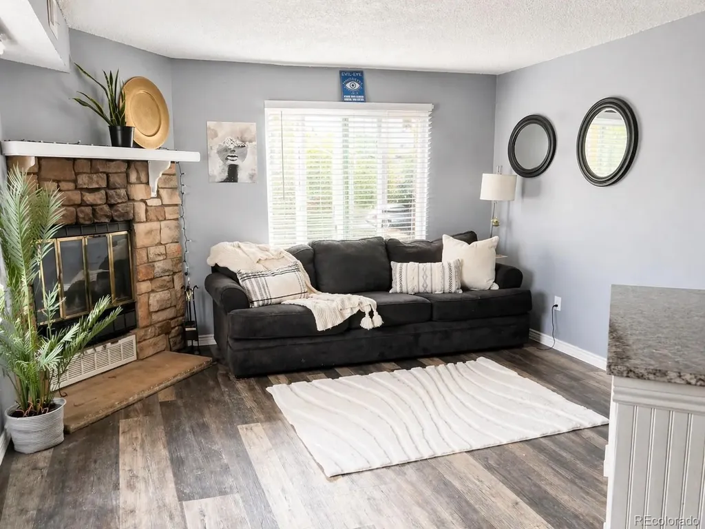 5250 S Huron Way Littleton CO 80120