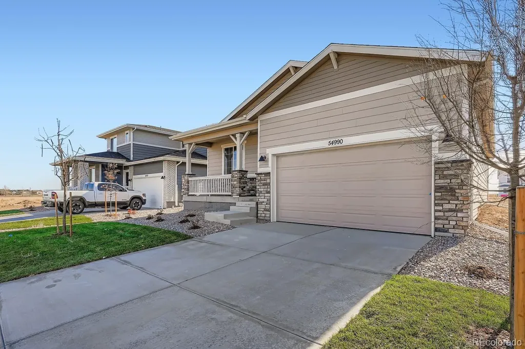 54915 E 28th Place Strasburg CO 80136