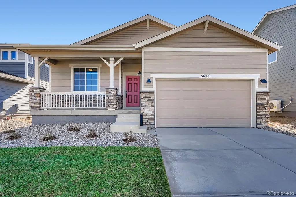 54915 E 28th Place Strasburg CO 80136