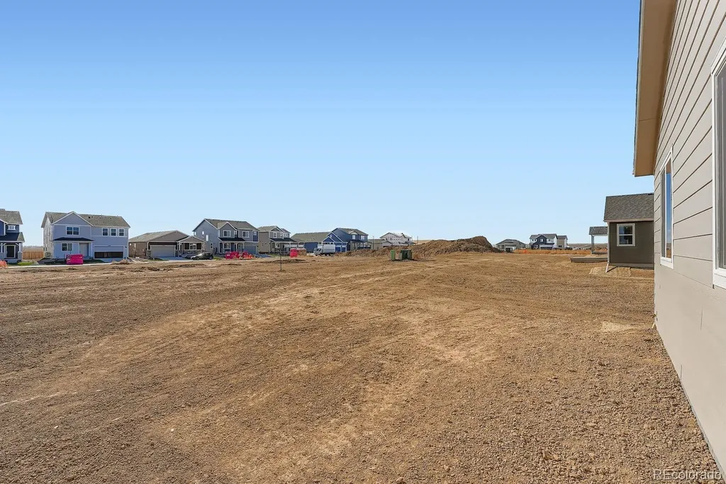 54915 E 28th Place Strasburg CO 80136