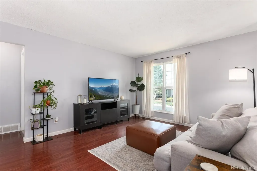1867 S Zeno Way Aurora CO 80017