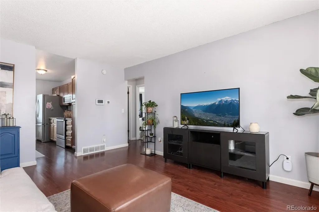 1867 S Zeno Way Aurora CO 80017