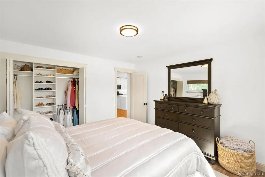 3351 S Dahlia Street Denver CO 80222