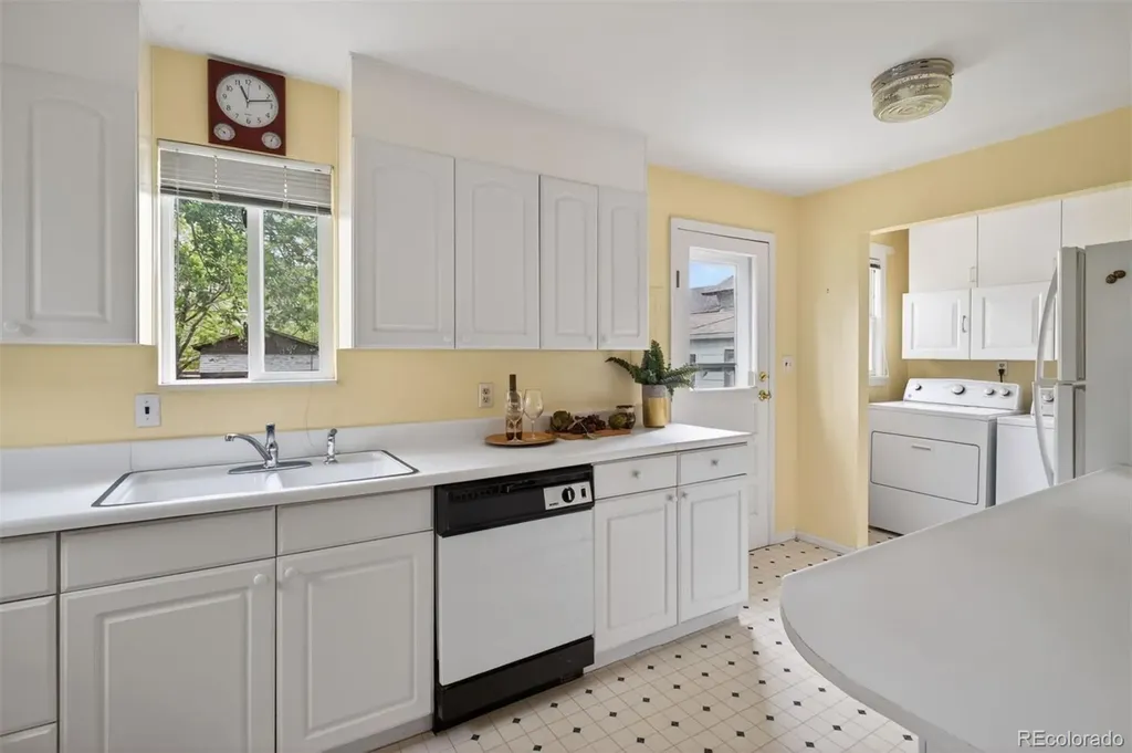 2220 East Street Golden CO 80401