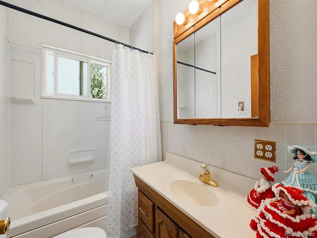 14275 W 50th Avenue Golden CO 80403