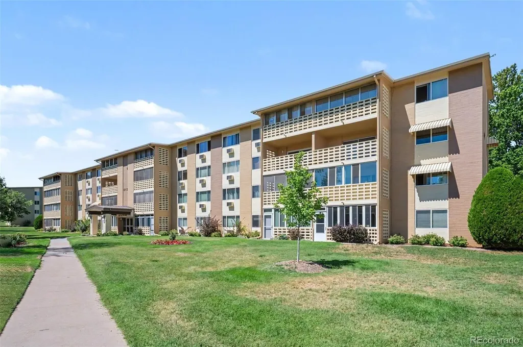 615 S Alton Way Denver CO 80247
