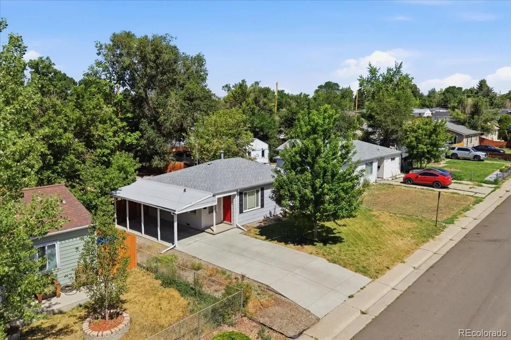 1255 S Winona Court Denver CO 80219