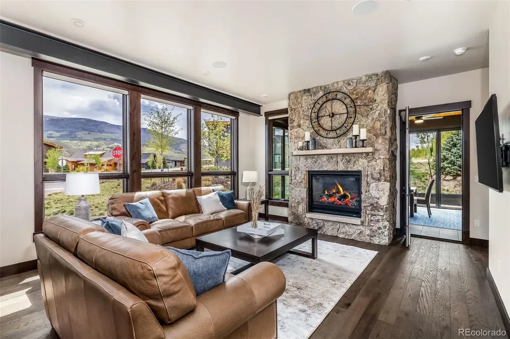 15 W Baron Way Silverthorne CO 80498