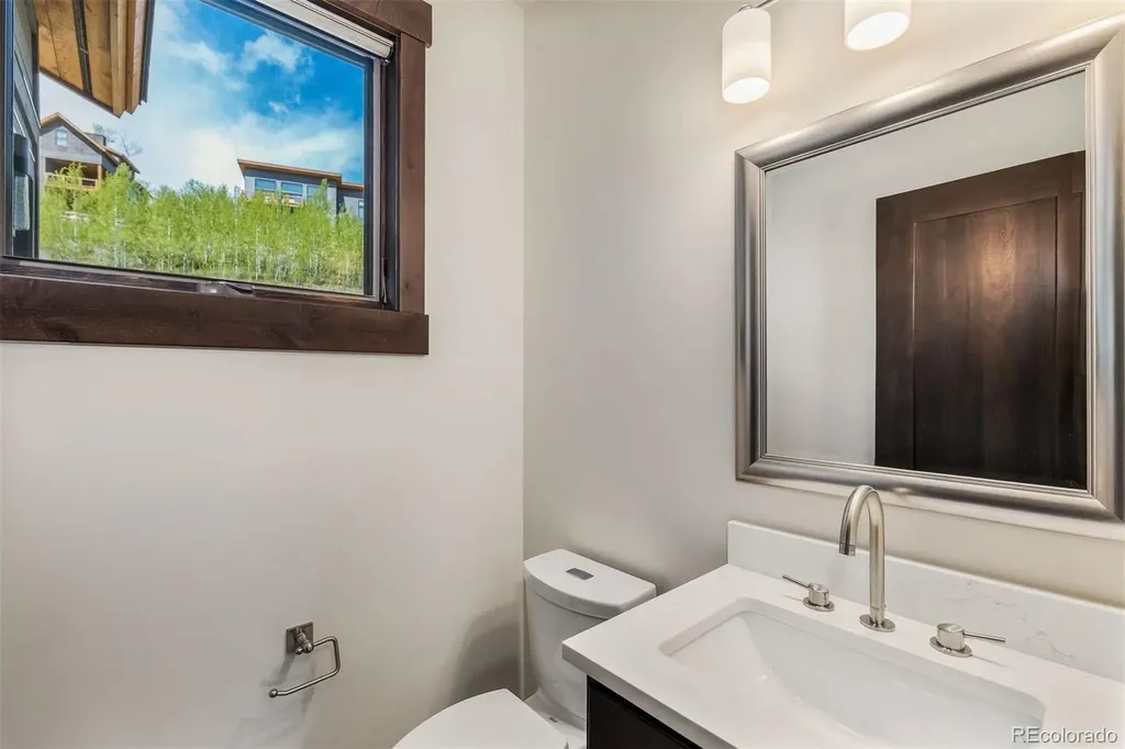 15 W Baron Way Silverthorne CO 80498
