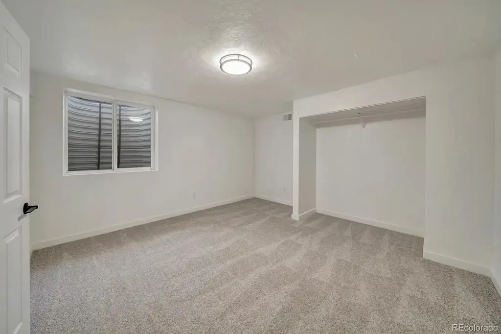 4666 Freeport Way Denver CO 80239