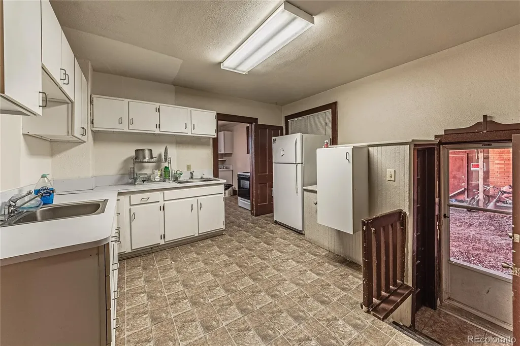 134-138 W 7th Street Walsenburg CO 81089