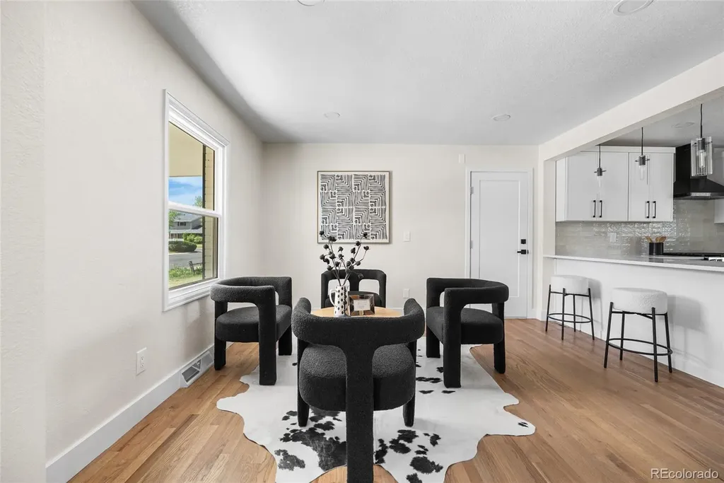 1375 W Hinsdale Drive Littleton CO 80120