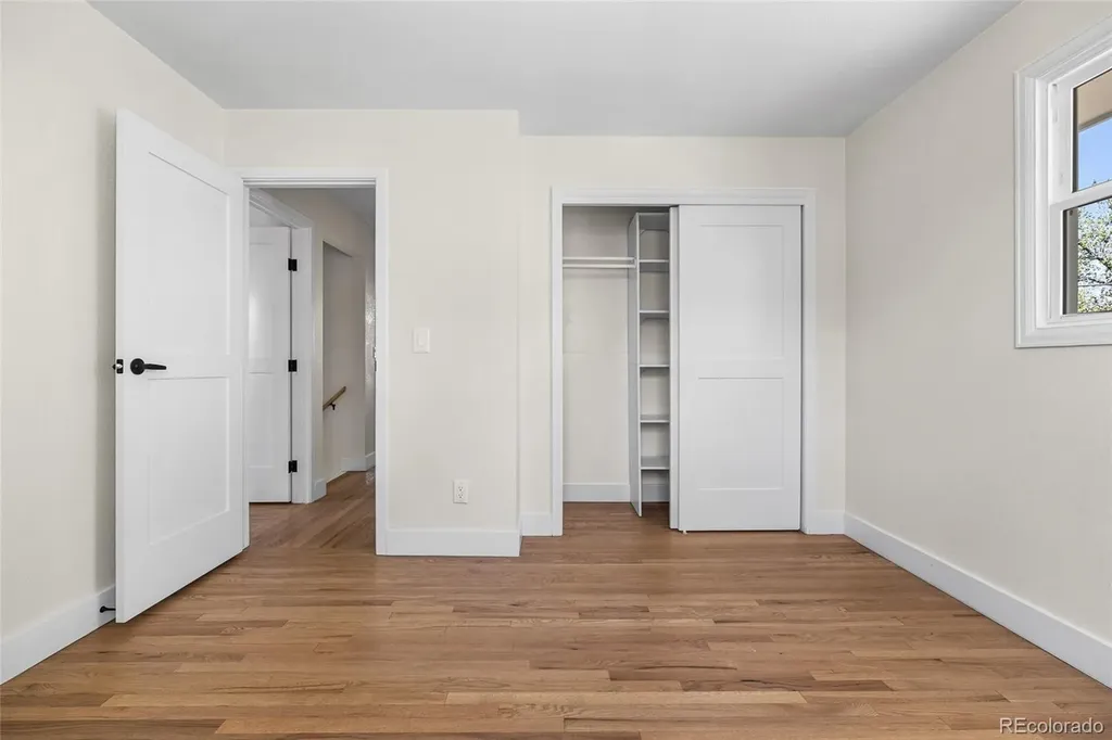 1375 W Hinsdale Drive Littleton CO 80120
