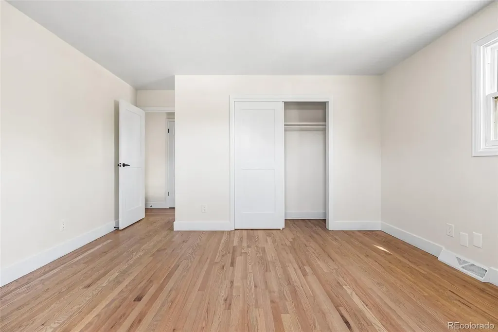 1375 W Hinsdale Drive Littleton CO 80120