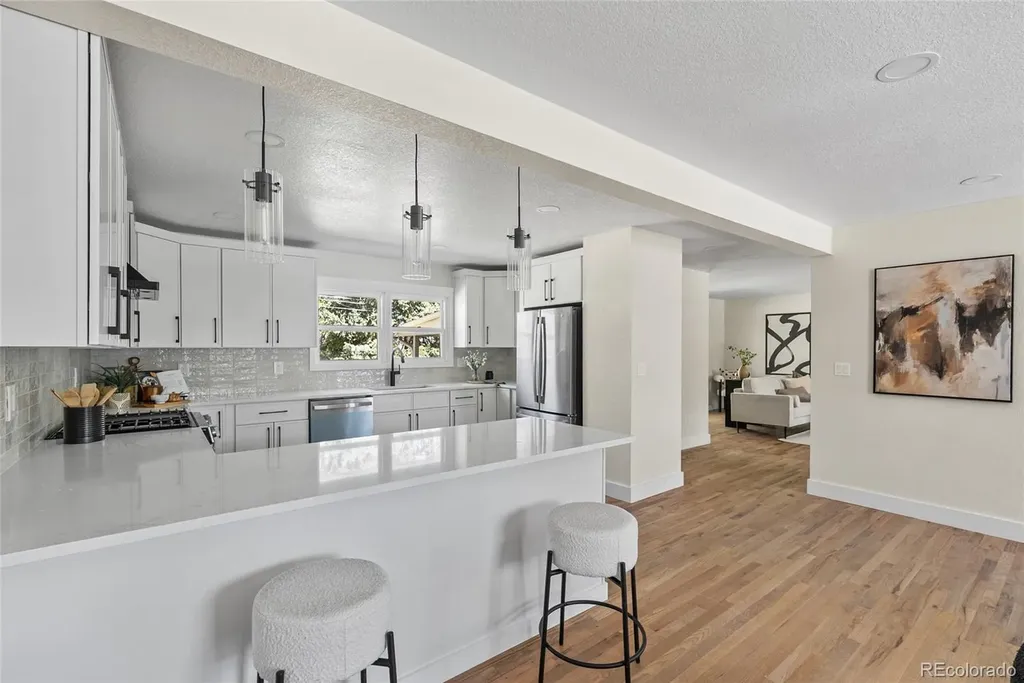 1375 W Hinsdale Drive Littleton CO 80120