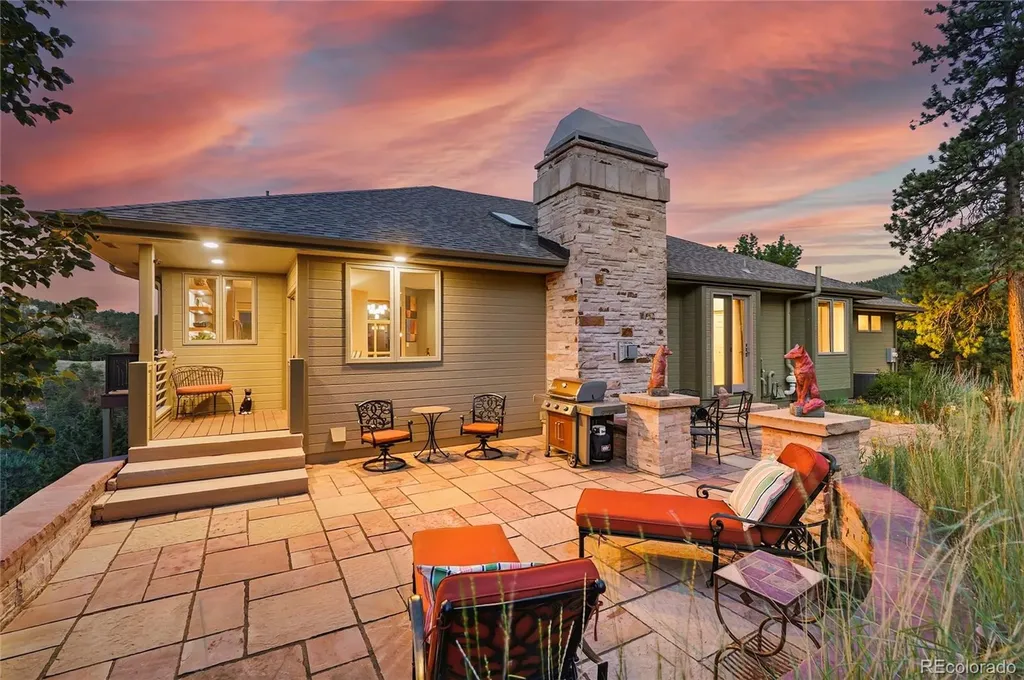 16 Camino Bosque Boulder CO 80302