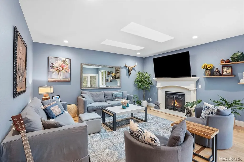 16 Camino Bosque Boulder CO 80302