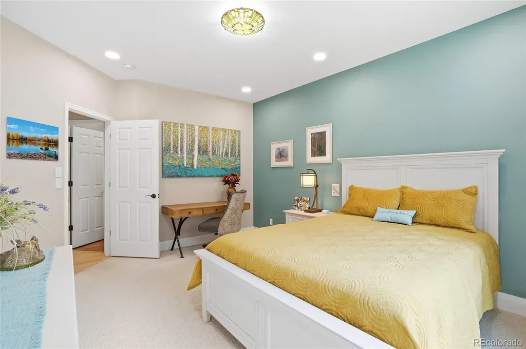 16 Camino Bosque Boulder CO 80302