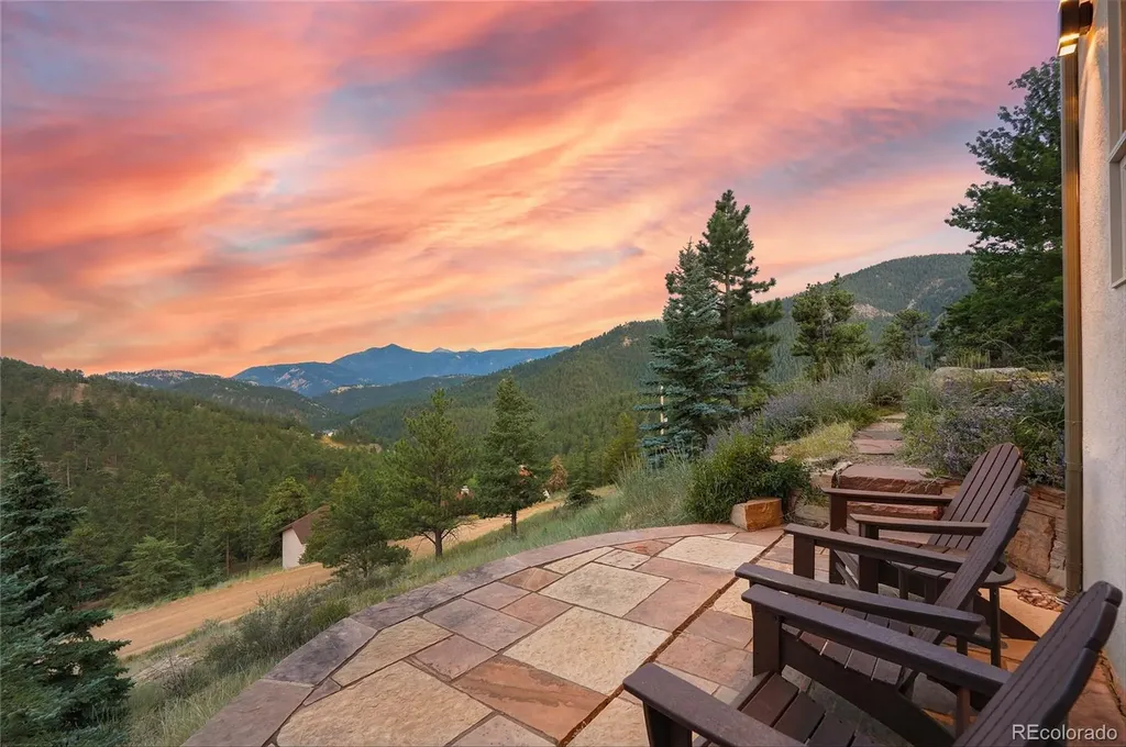 16 Camino Bosque Boulder CO 80302