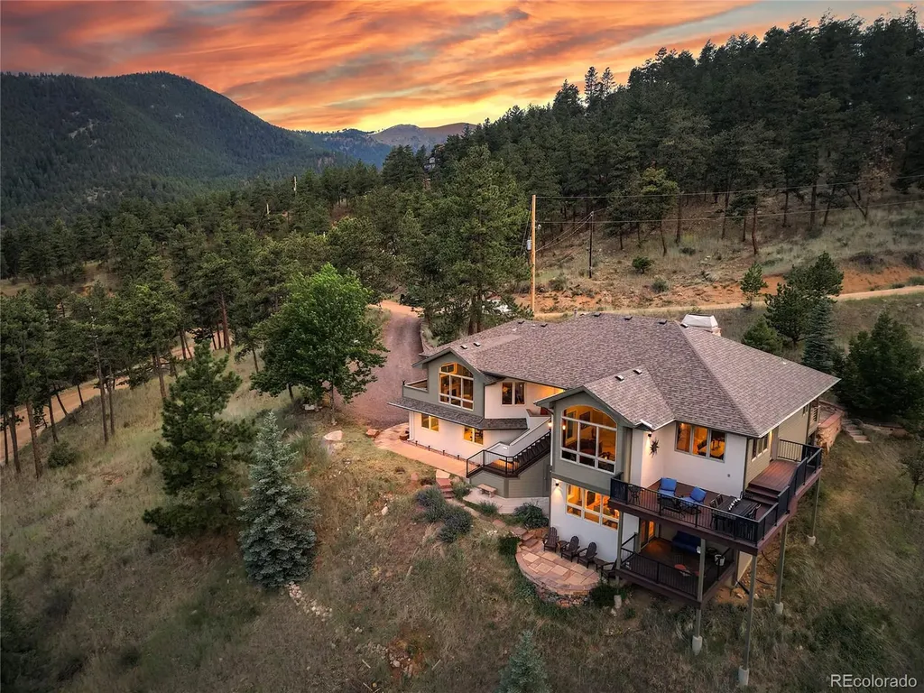 16 Camino Bosque Boulder CO 80302