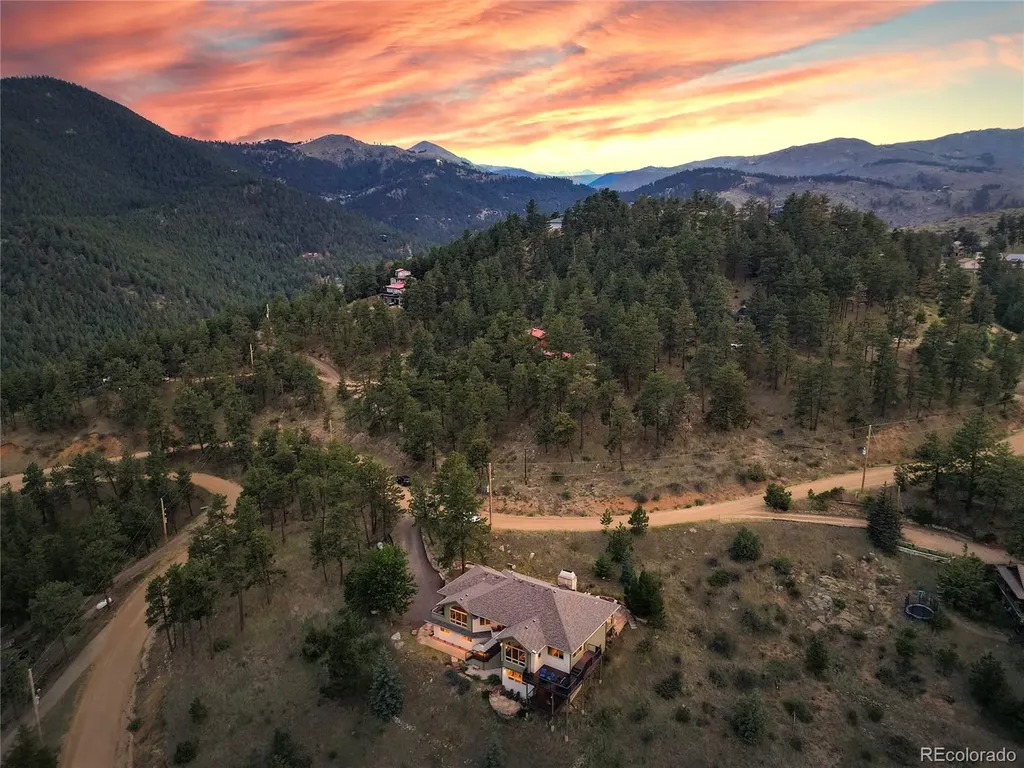16 Camino Bosque Boulder CO 80302