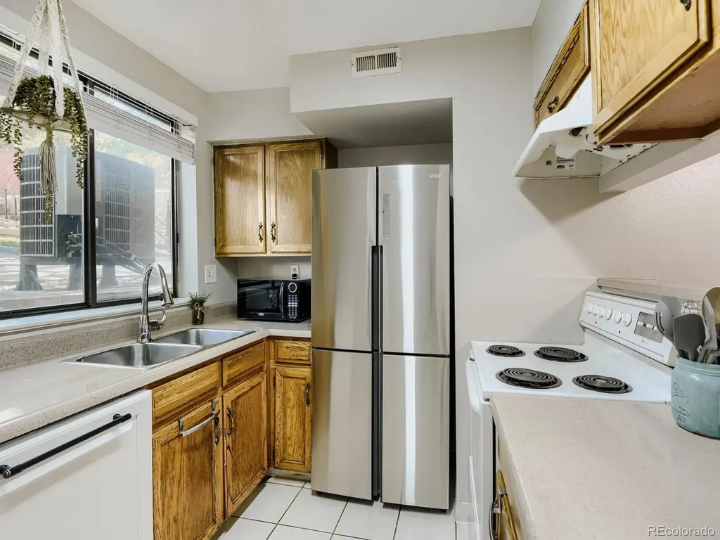 333 W Lehow Avenue Englewood CO 80110
