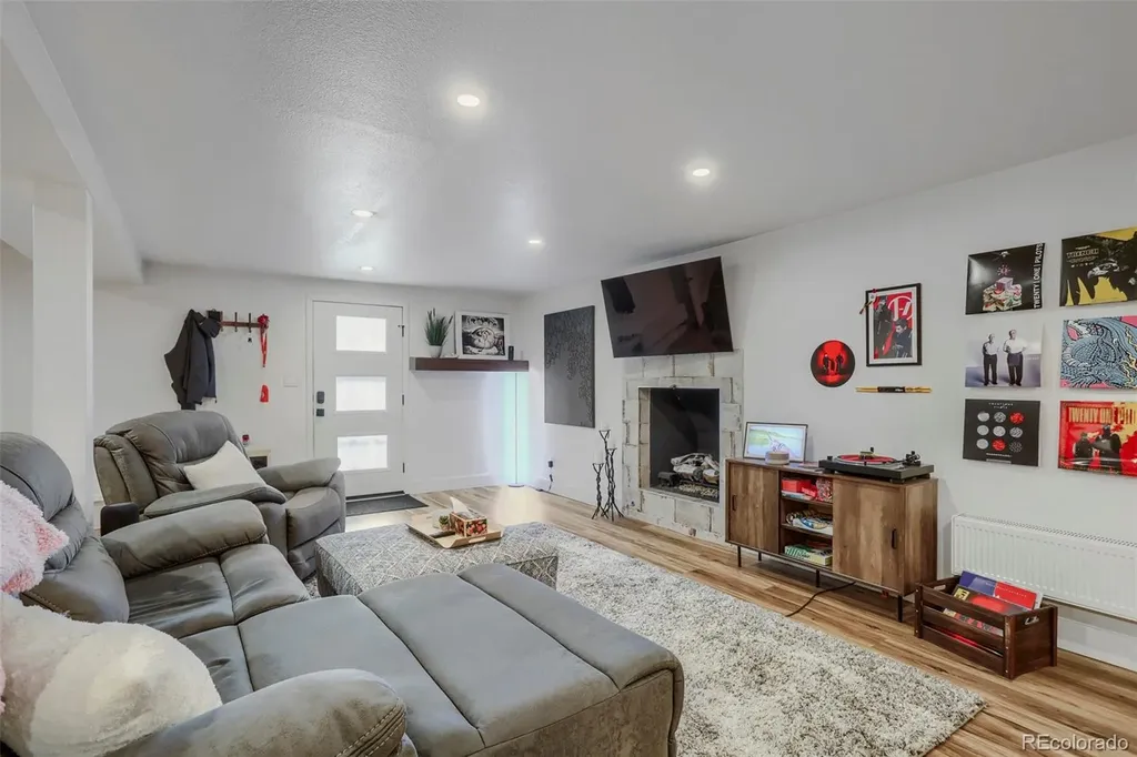 7155 W Montview Lane Littleton CO 80125