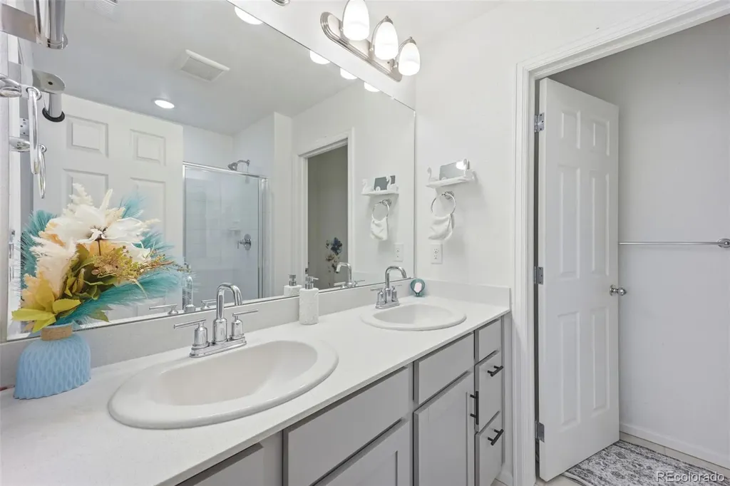 16535 E Alameda Parkway Aurora CO 80017