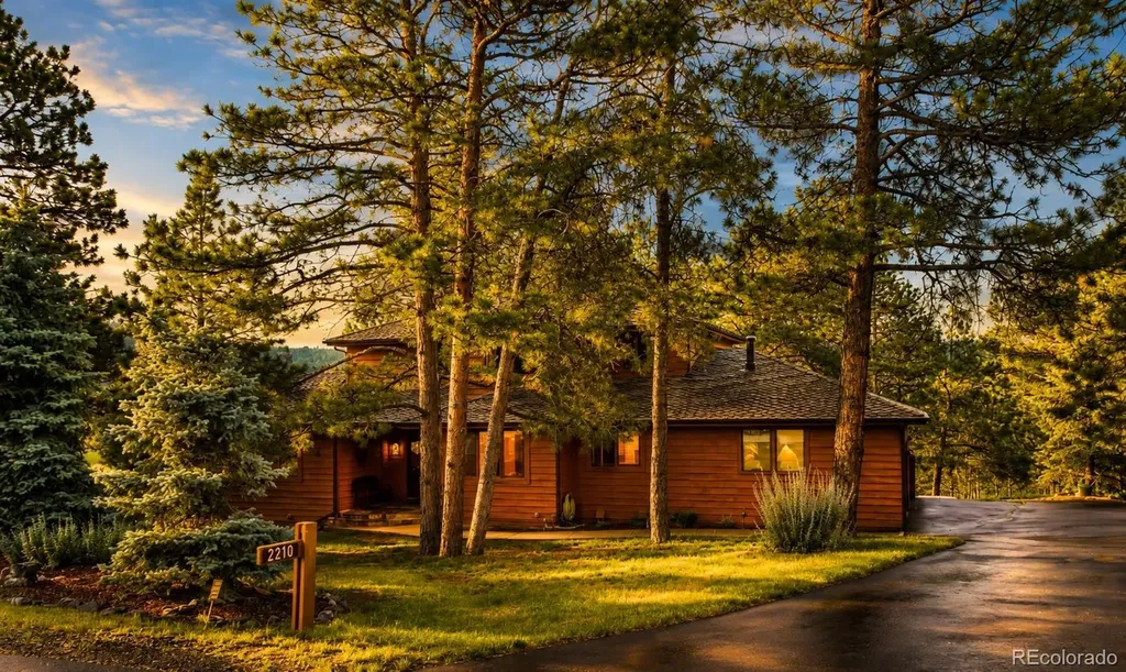 2210 Juniper Court Golden CO 80401