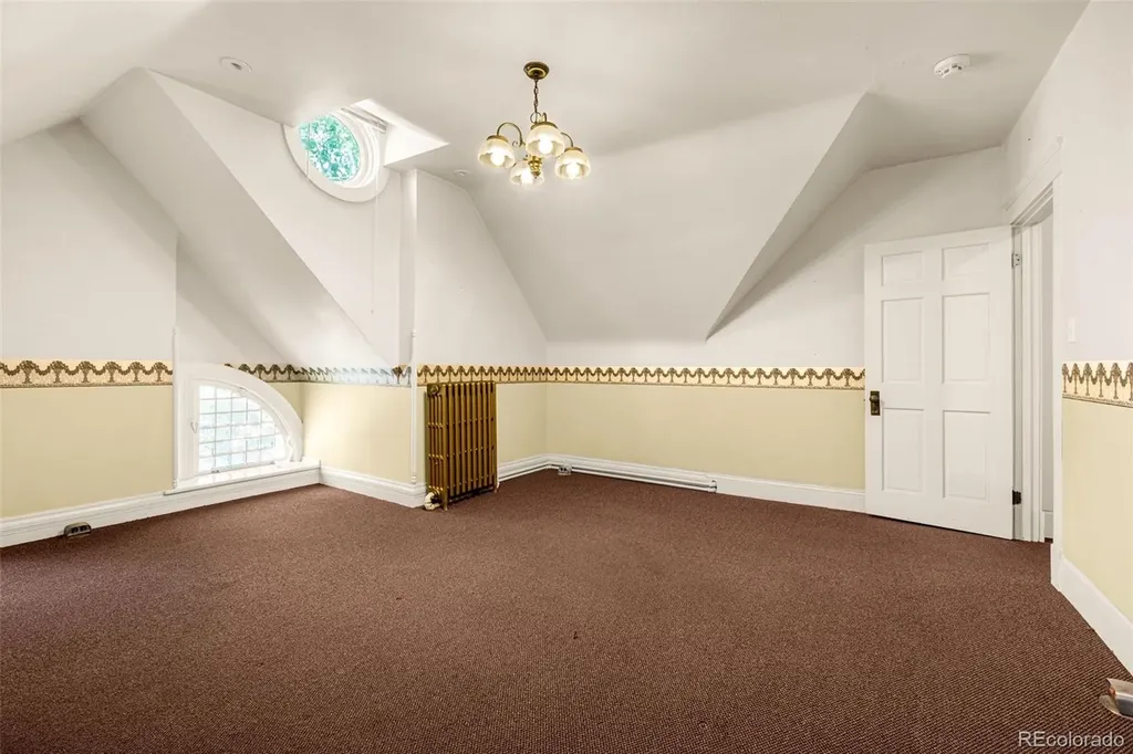 229 W 12th Street Pueblo CO 81003
