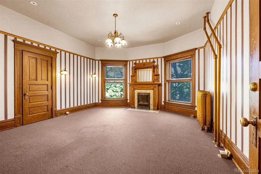 229 W 12th Street Pueblo CO 81003