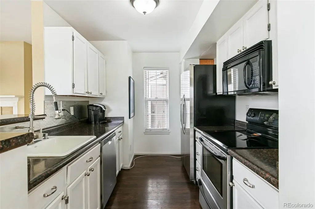 6776 S Ivy Street Centennial CO 80112