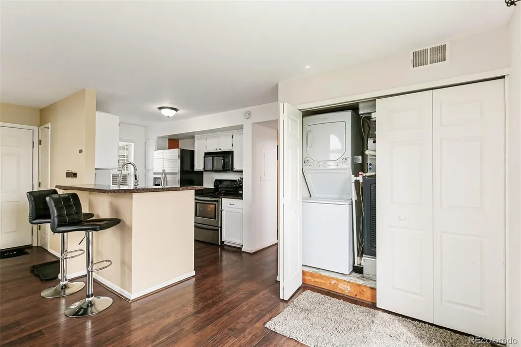 6776 S Ivy Street Centennial CO 80112