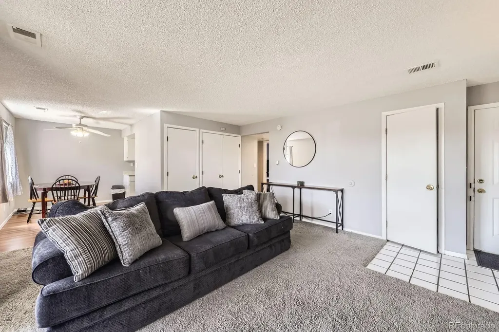 2201 Sable Boulevard Aurora CO 80011