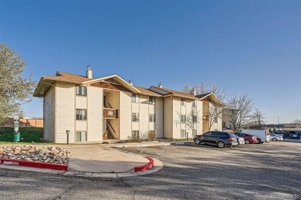 2201 Sable Boulevard Aurora CO 80011