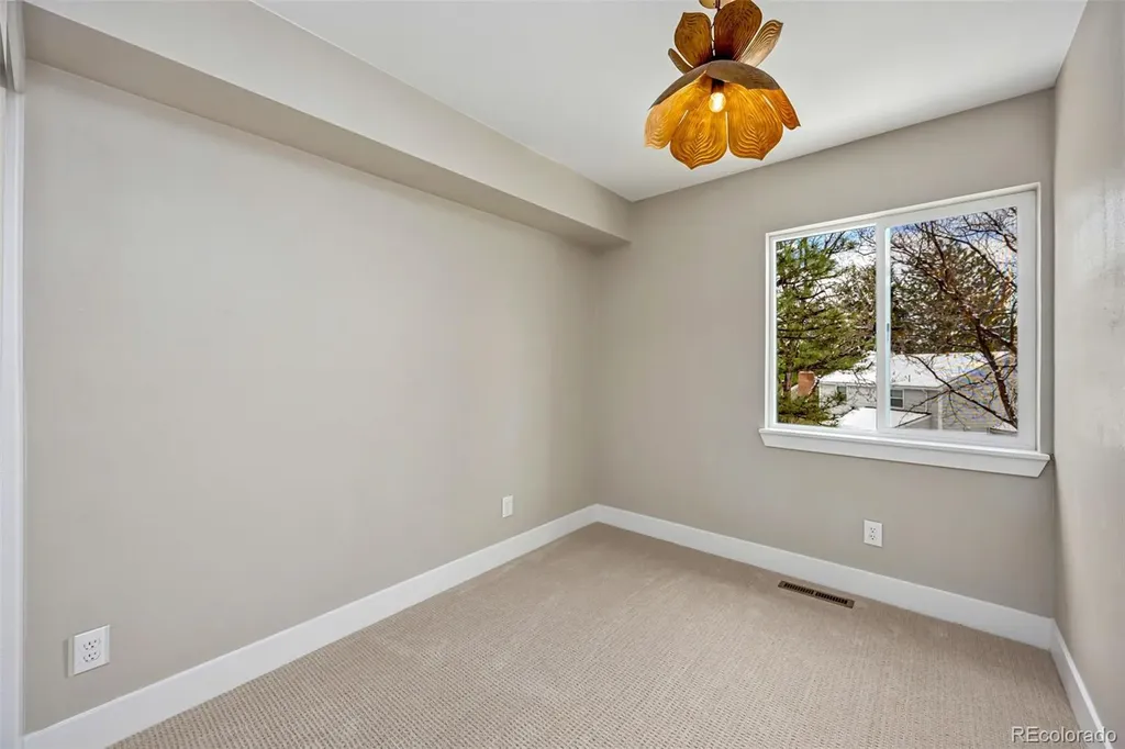 7128 S Glencoe Court Centennial CO 80122