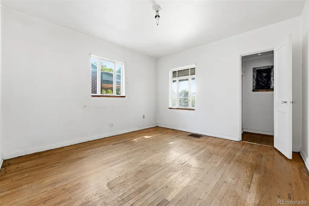 2661 N Glencoe Street Denver CO 80207