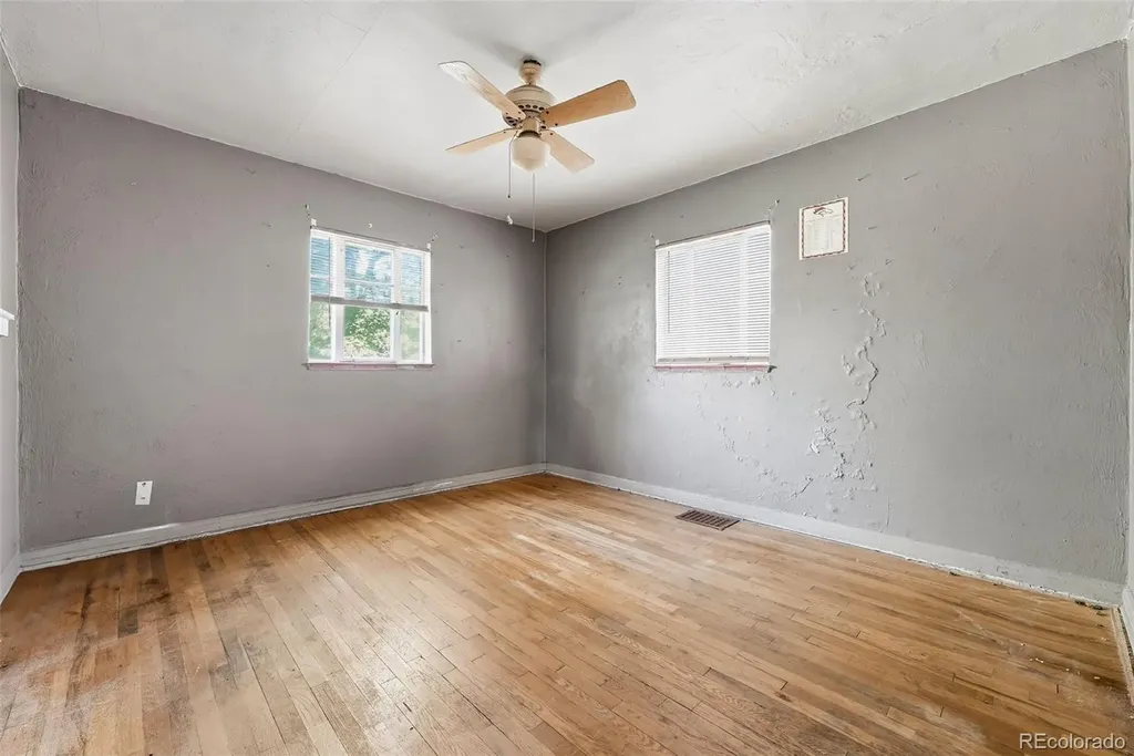 2661 N Glencoe Street Denver CO 80207