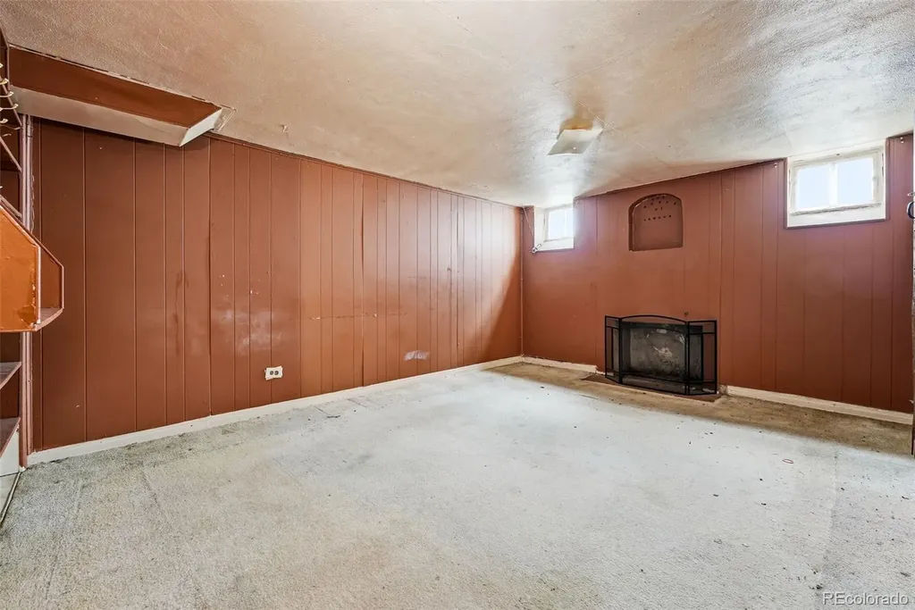 2661 N Glencoe Street Denver CO 80207