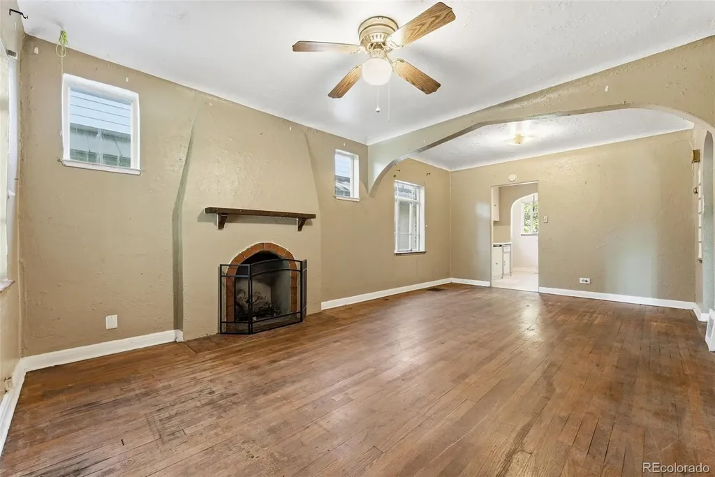 2661 N Glencoe Street Denver CO 80207