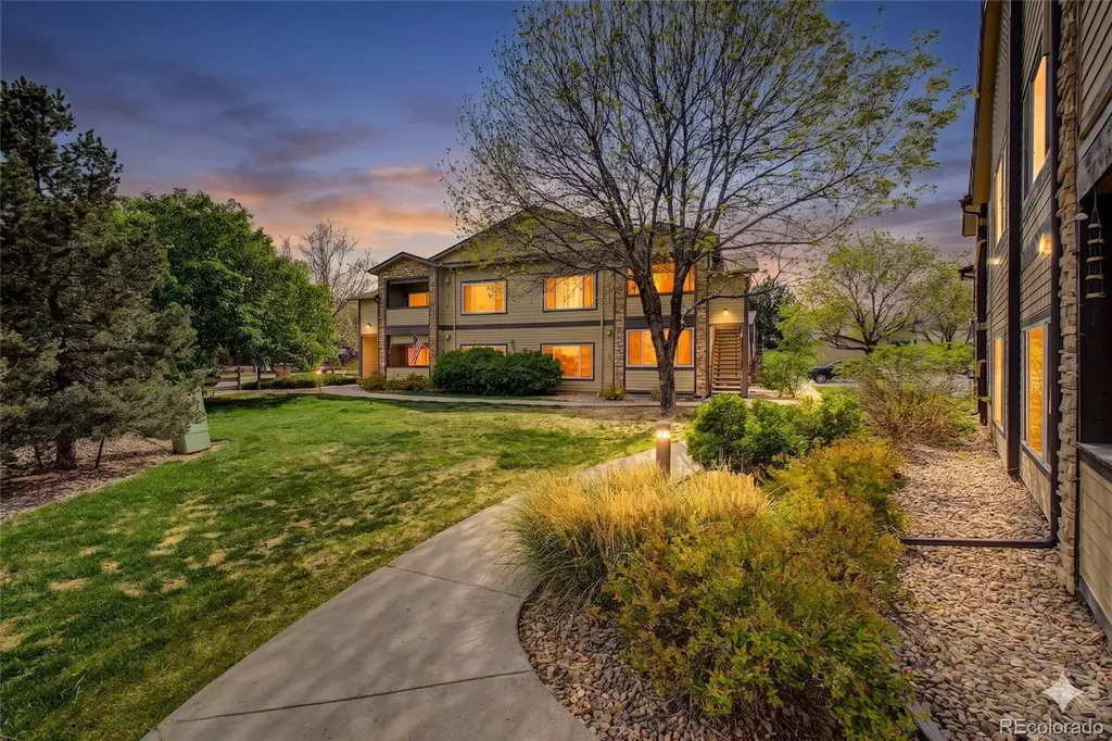 4875 S Balsam Way Littleton CO 80123