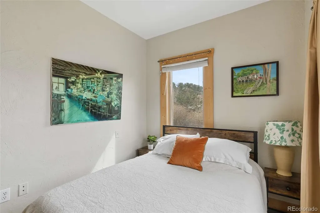 609 W 4th Street Nederland CO 80466